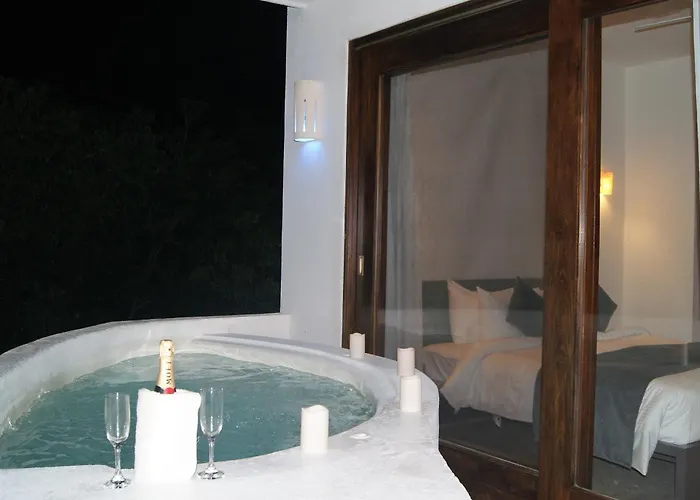 Mak Nuk Village - Clothing Optional Appart hôtel