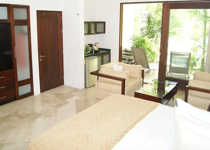 Mak Nuk Village - Clothing Optional Appart hôtel Tulum