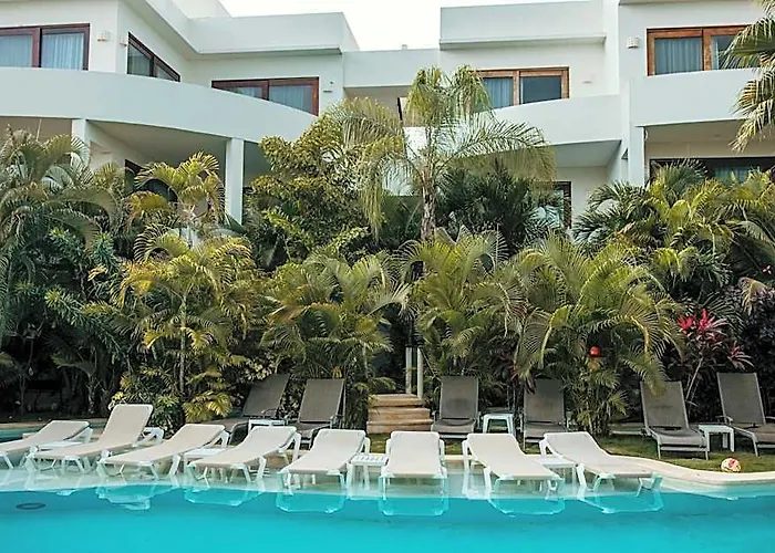 Mak Nuk Village - Clothing Optional 3*