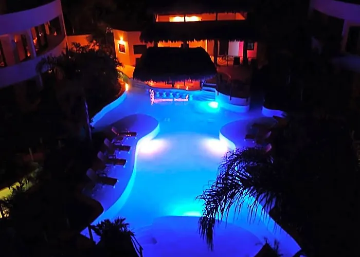 Mak Nuk Village - Clothing Optional Appart hôtel