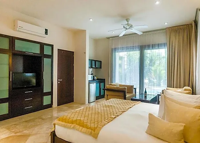 Appart hôtel Mak Nuk Village - Clothing Optional 3*
